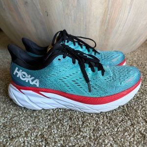 Hoka Clifton 8’s